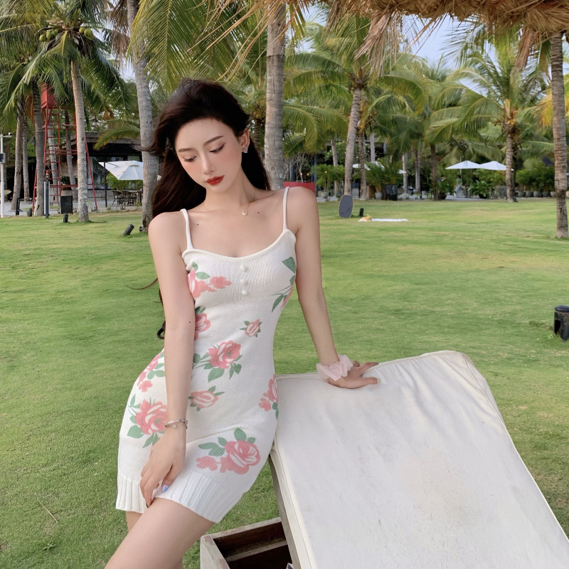 Real price romantic mountain rose knitting sling show thin dress waist celebrity temperament skirt