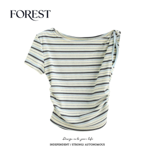 收褶弧形条纹扭结斜领短袖 拾野森 BM风短款 新款 T恤上衣小个子 夏装