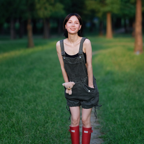 日杂风复古可爱小个子背带短裤