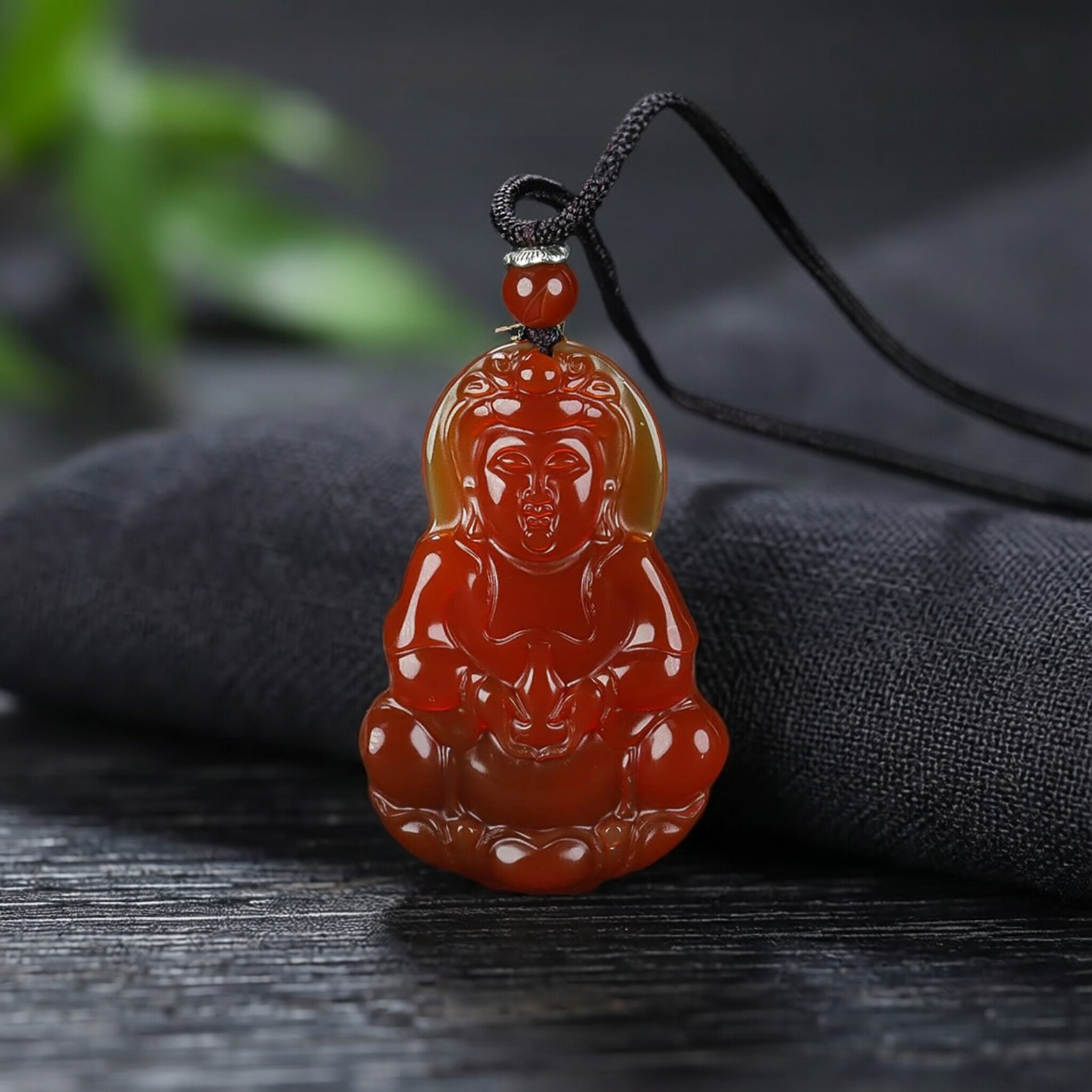 天然冰种红玛瑙观音吊坠中国风