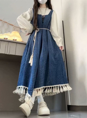 日系学院风流苏边格纹收腰长款背心连衣裙女秋季+白色衬衫两件套