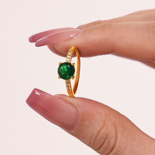 新款轻奢高级四爪锆石不锈钢戒指女ins小众时尚镀18K金指戒现货