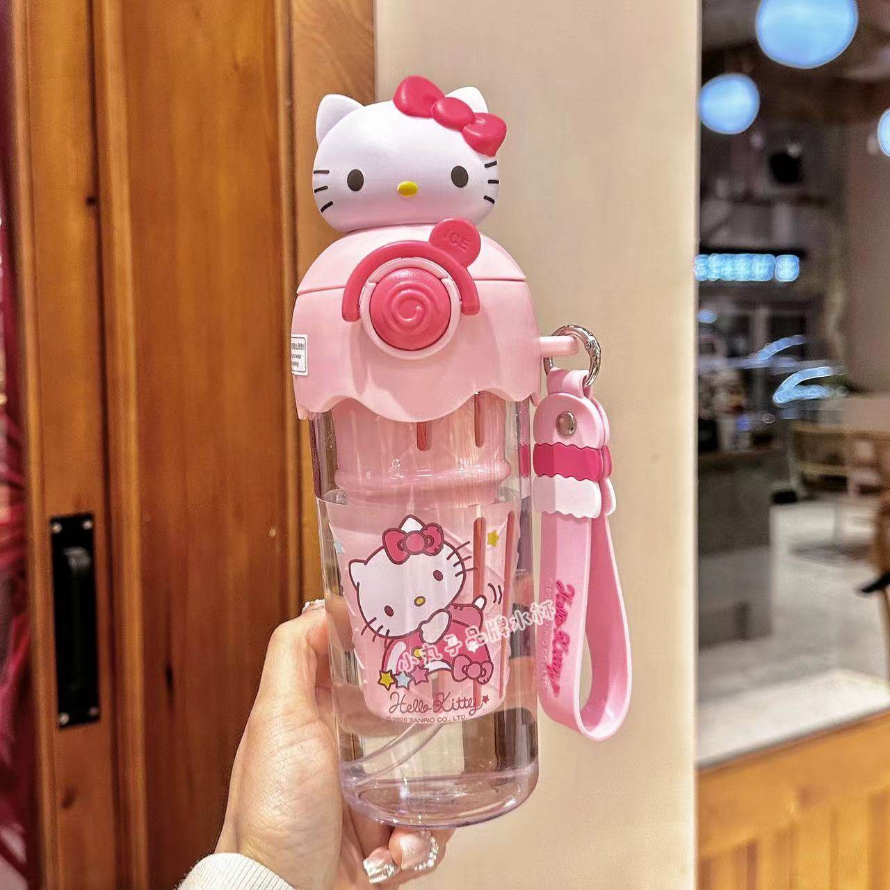 Hellokitty库洛米吸管水杯果茶杯子女生可爱夏季学生专用便携水壶