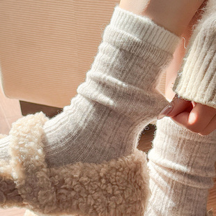 柔软袜子女羊毛中筒秋冬季 加厚保暖羊绒女士百搭轻奢棉雪地堆堆袜