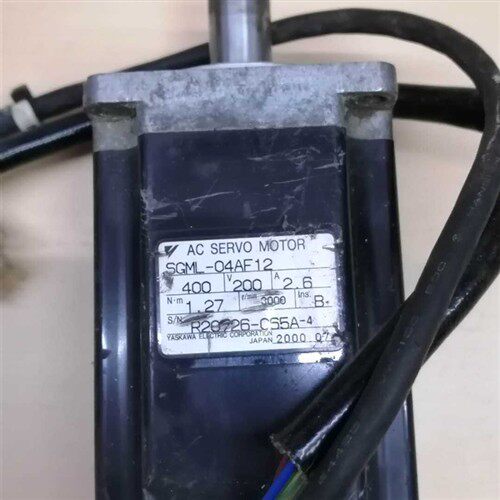 SGML-04AF12安川伺服马达成色漂亮 议价