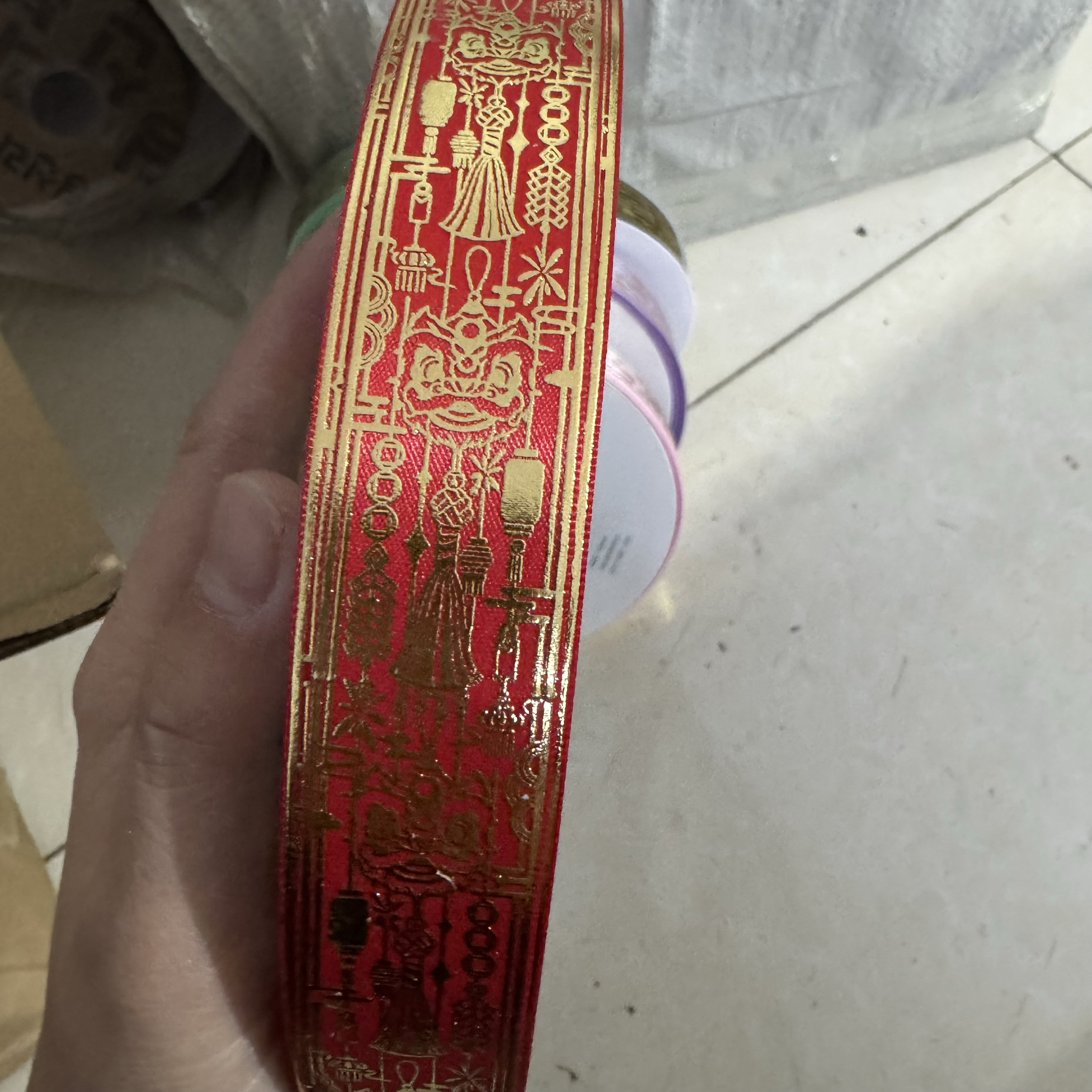 醒獅 2.5cm 三工藝燙金素面金燙紅絲帶 吧唧托痛板手工 DIY 材料 5 碼 淘集運跨境代購 - 淘集運代購|臺灣集運|淘寶商品代購|中國商品代購