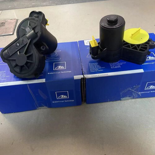 奔驰C180C200C260C300GLC200GLC260GLC300W205W253后刹车分泵电机