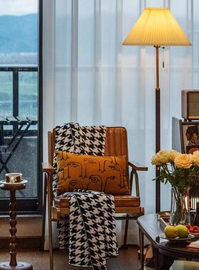 美式客厅落地灯Vintage百褶灯罩书房沙发旁边的装饰灯胡桃实木灯