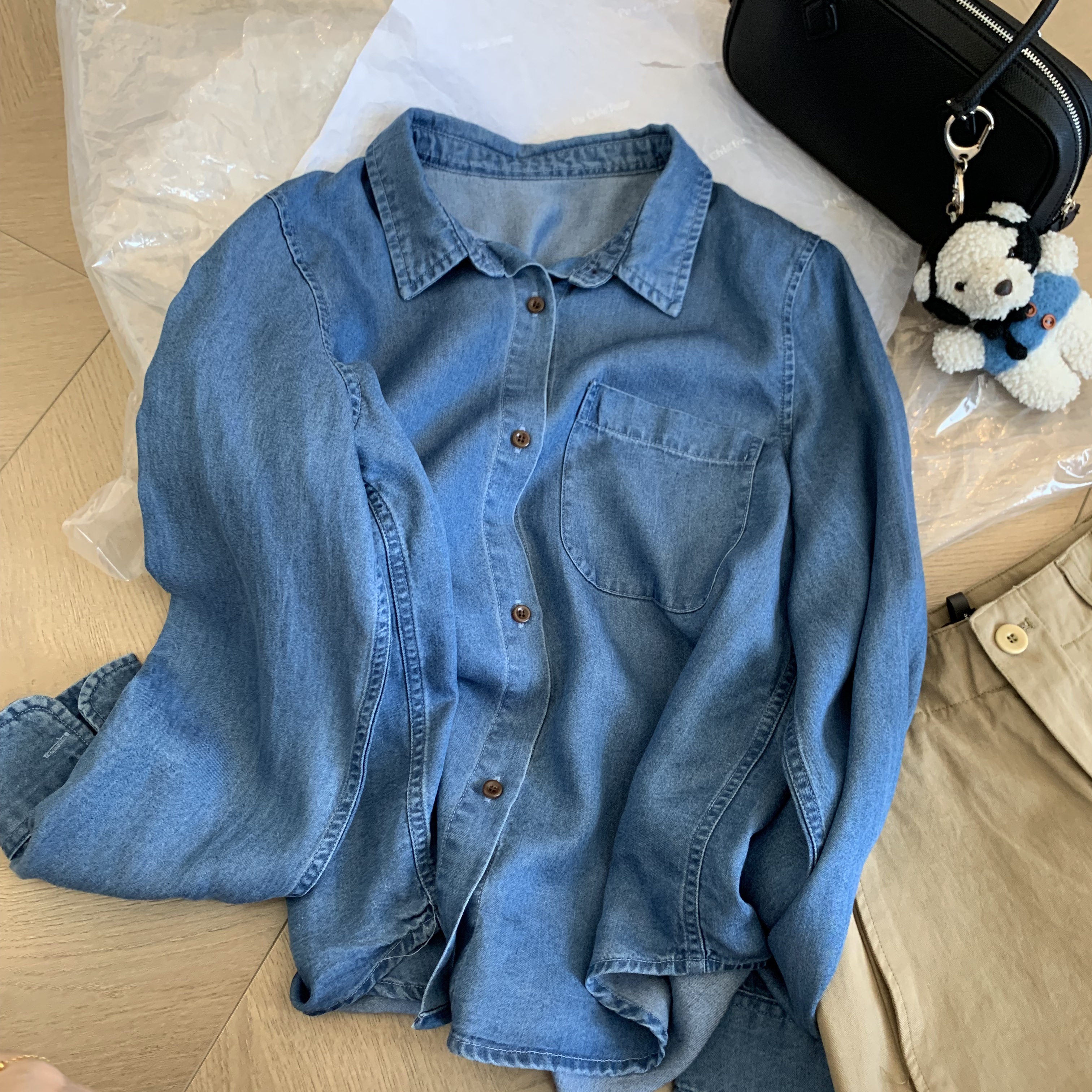 悉尼海湾 韩系莱赛尔温柔复古高级正肩牛仔色衬衫2593