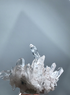 20250300哥伦比亚的粉利姆晶簇，晶体透，尺寸：60/48mm（45.9）