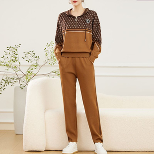 休闲时尚运动套装女宽松春季中年妈妈装针织冰丝高级感两件套卫衣