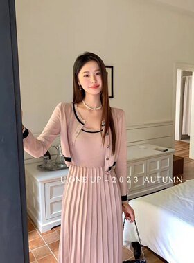 正是时尚套装女秋冬新款韩版修身吊带连衣裙+针织圆领开衫两件套