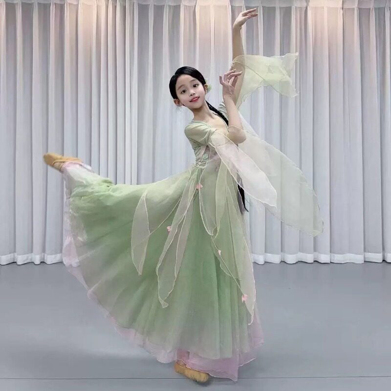 咏春儿童古典舞演出服汉唐风学生团扇舞表演服古风超仙汉服舞蹈服