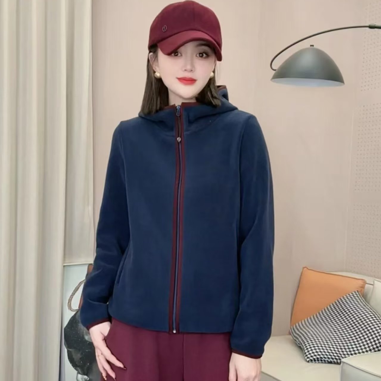 秋冬连帽抓绒衣女士加厚防风保暖摇粒绒外套徒步运动休闲开衫卫衣