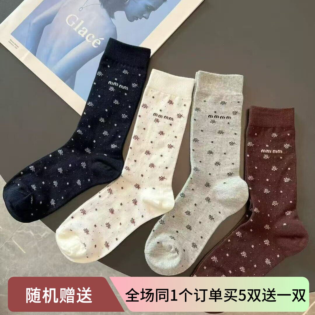 春夏新款欧货潮袜碎花点点m风字