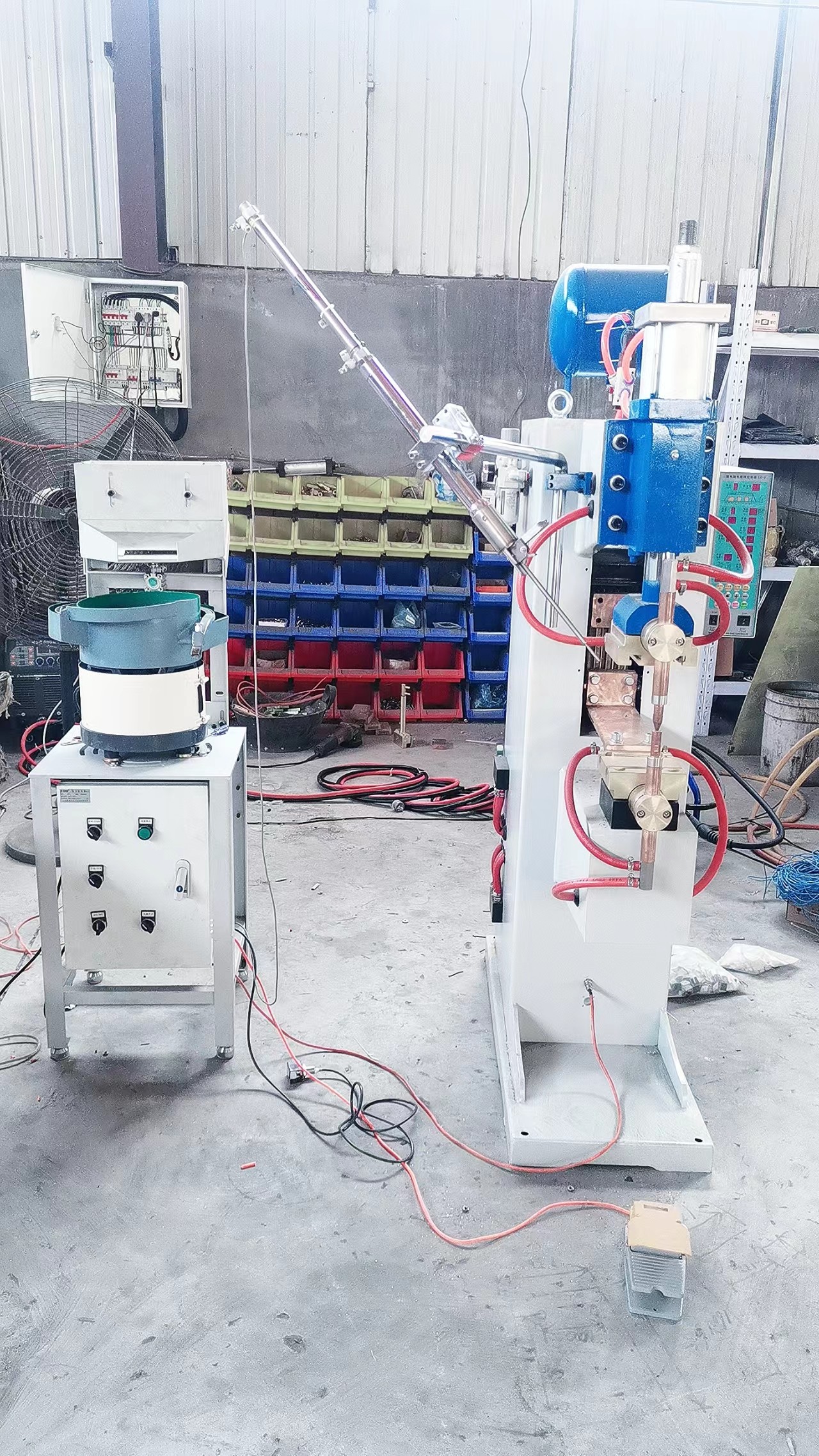 螺母自动输送机螺柱输送机螺钉送料机螺母输送枪螺母焊机配件定制
