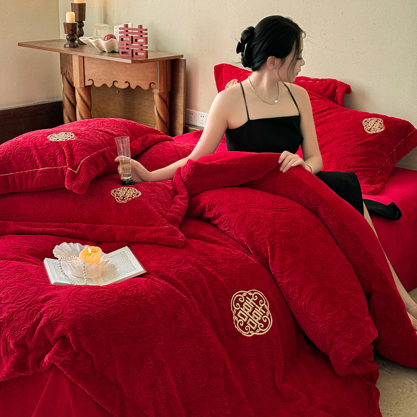 新中式雕花绒刺绣花结婚庆四件套