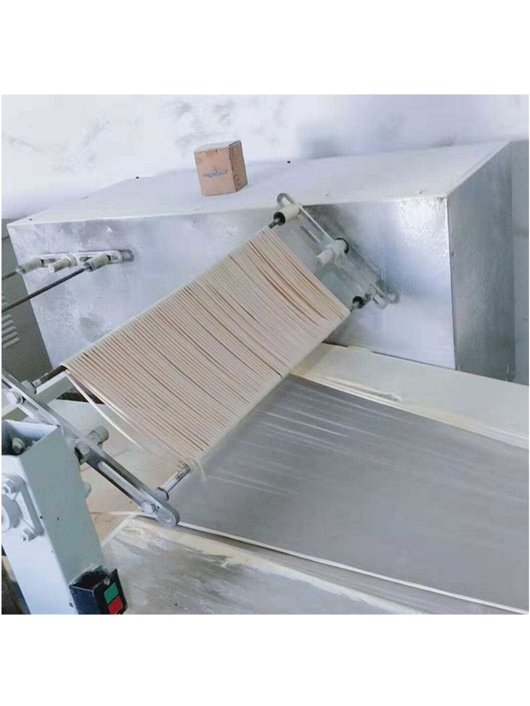 全自动馓子机液压 手工空心挂面搓条机 小型馓子搓条盘条一体机