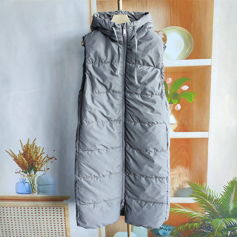 丹麦风连帽长款棉马甲女 秋冬保暖无袖坎肩百搭黑色外穿马夹潮