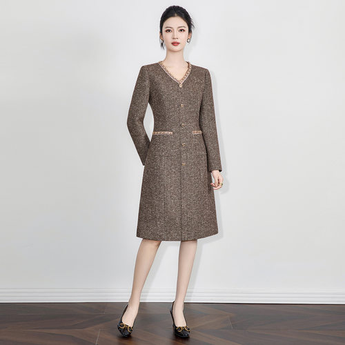 收腰修身南油高货气质名媛小香风金线人字纹羊毛呢镶钻领连衣裙女