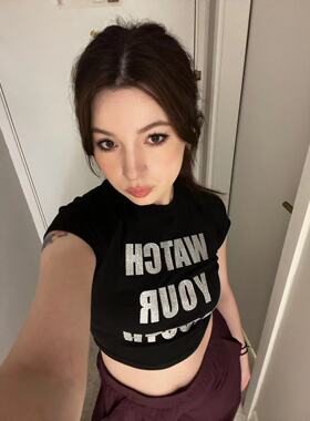 PGND 2023 夏 2色重工水钻闪粉 美式辣妹ABG 紧身显瘦露脐短袖t恤