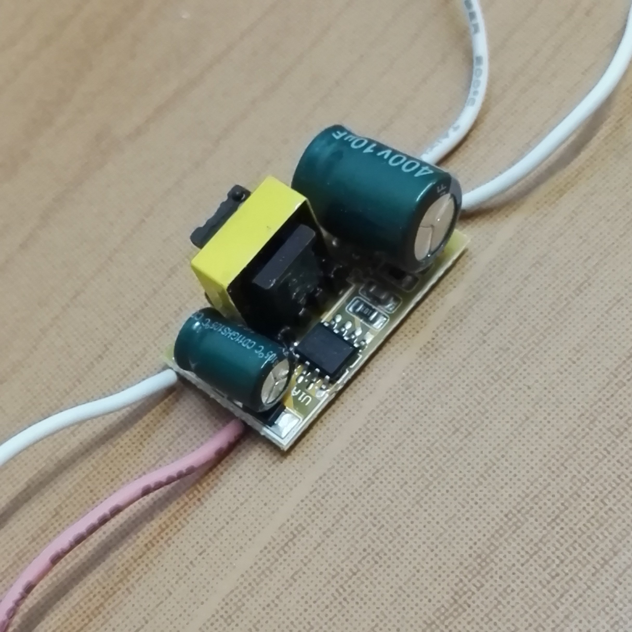 高品质led非隔离驱动电源10-24w led drive10-24串 240毫安
