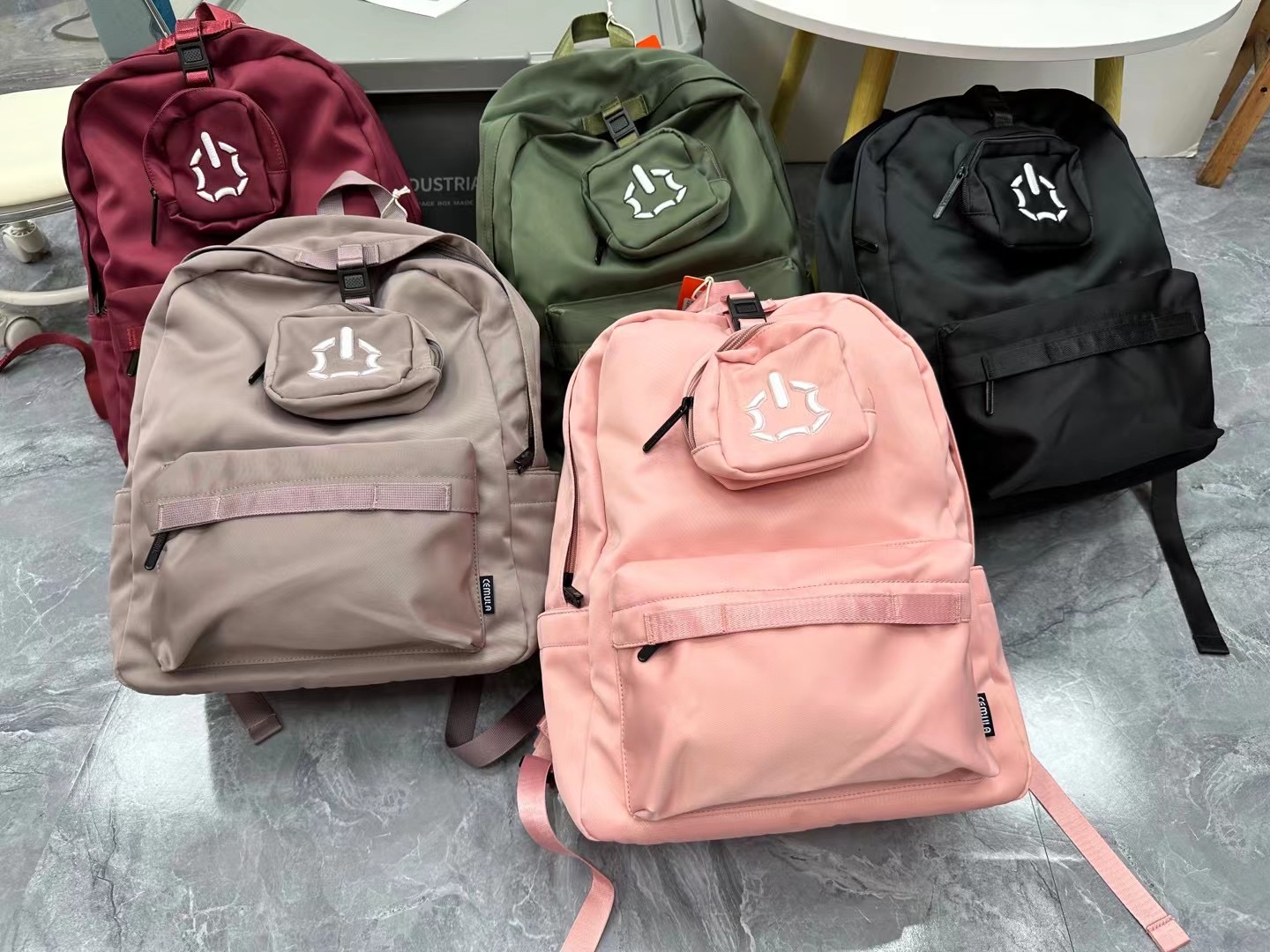 2023女生初中生书包旅行背包双肩包大容量潮牌高中初中生书包男女