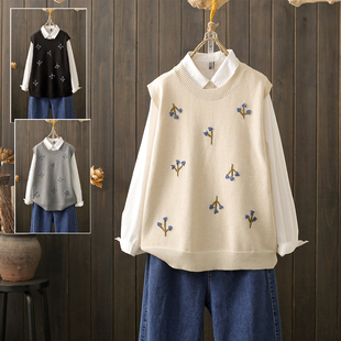 春秋大码 200斤微胖mm文艺刺绣碎花设计圆领软糯针织叠穿减龄背心