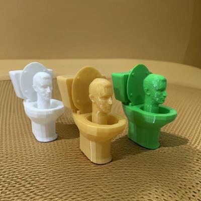 马桶人大战监控人大号手办