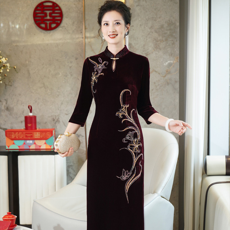 婚宴妈妈手工丝绒钉珠刺绣旗袍