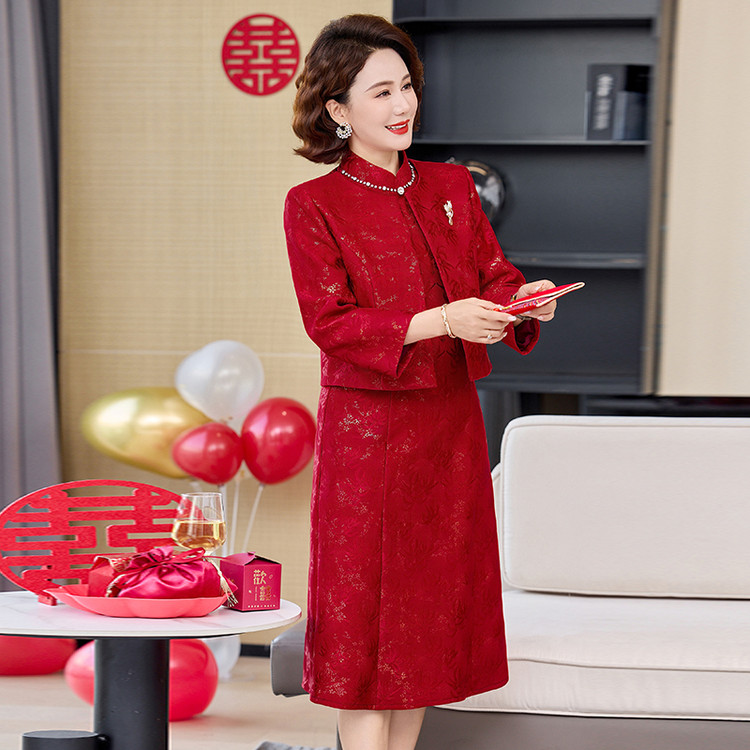 婚宴优雅立领红色礼服两件套
