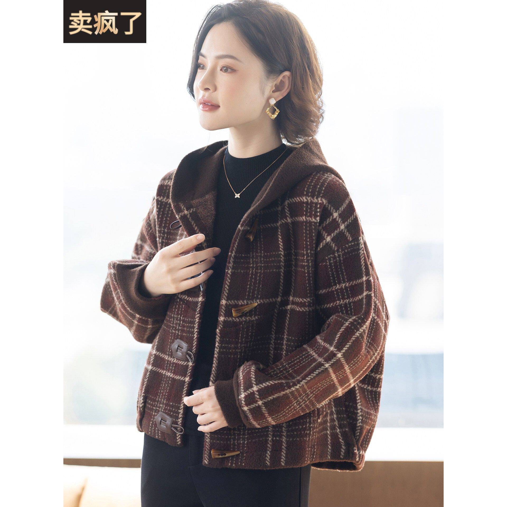 外套女中年妈妈显年轻时尚秋冬洋气休闲夹克中老年妇女秋装上衣服