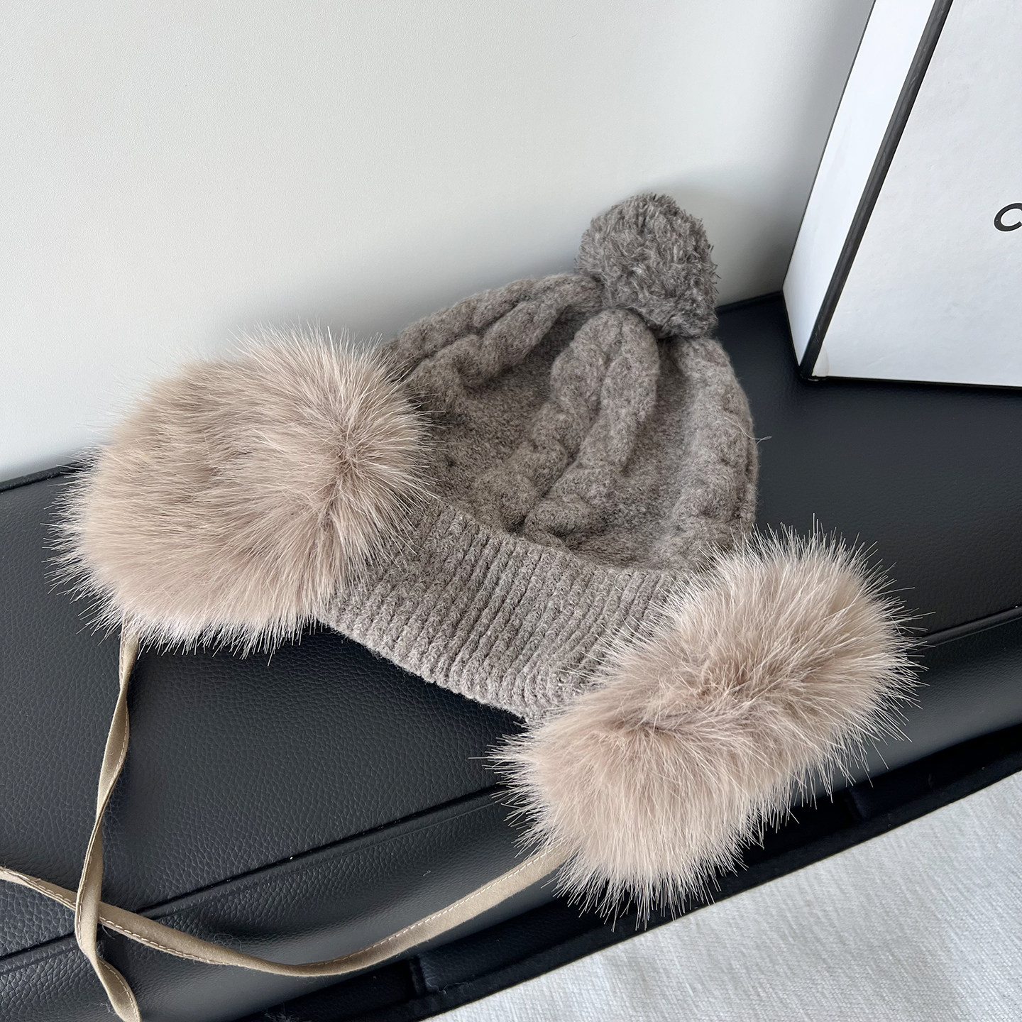 韩系羊毛混纺复古针织护耳帽子女冬保暖毛球气质显脸小包头毛线帽,服饰配件/皮带/帽子/围巾,帽子,淘宝优惠券,粉丝福利购,淘宝优惠卷