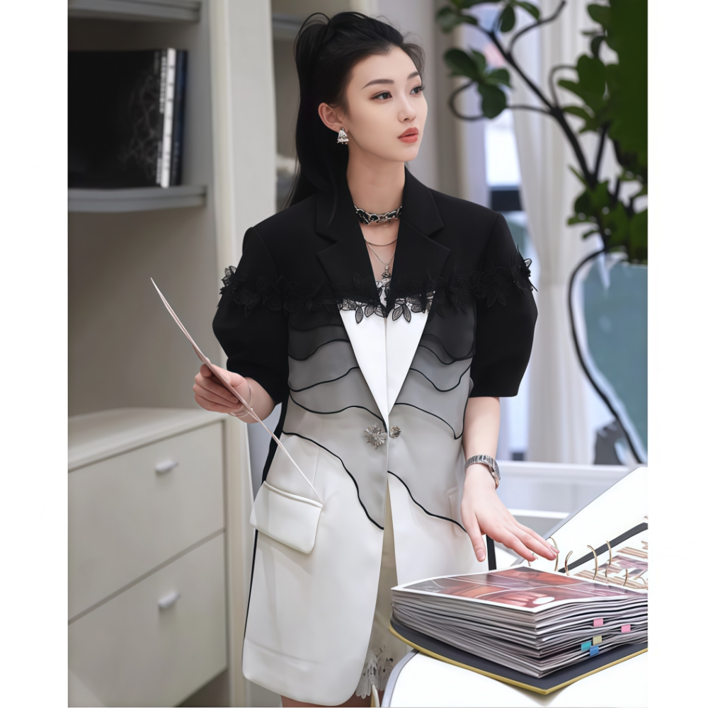 2026年秋季新款女神范时尚通勤宽松拼接网纱立体花装饰西装外套女