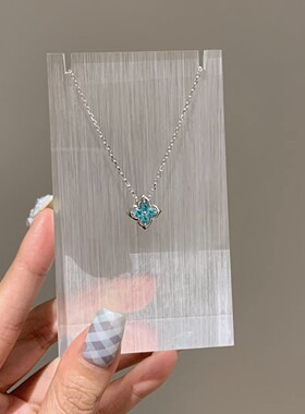 新款蓝钻四叶草项链女锁骨链甜美可爱少女感轻奢小众设计高级感