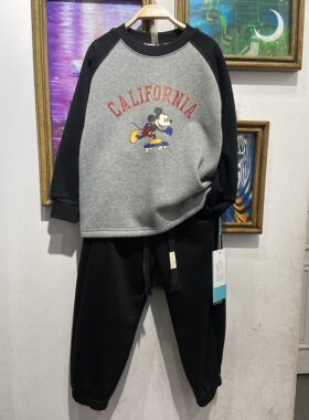 深秋冬装 男童女童可亲子 灰色圆领卫衣卡通米奇 278元