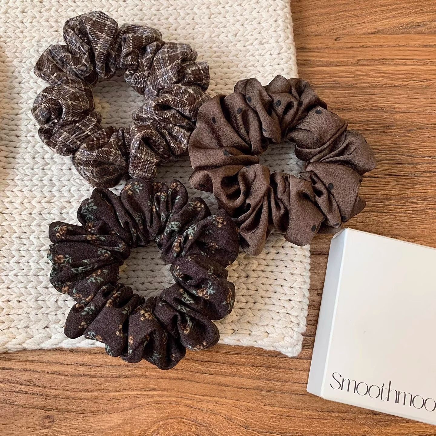 新款简约棕底波点大肠发圈高颜值日常穿搭扎发复古气质百搭头饰