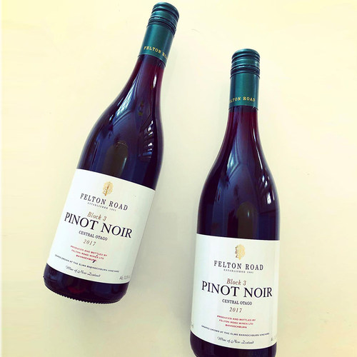 新西兰飞腾伯乐三黑皮诺红葡萄酒