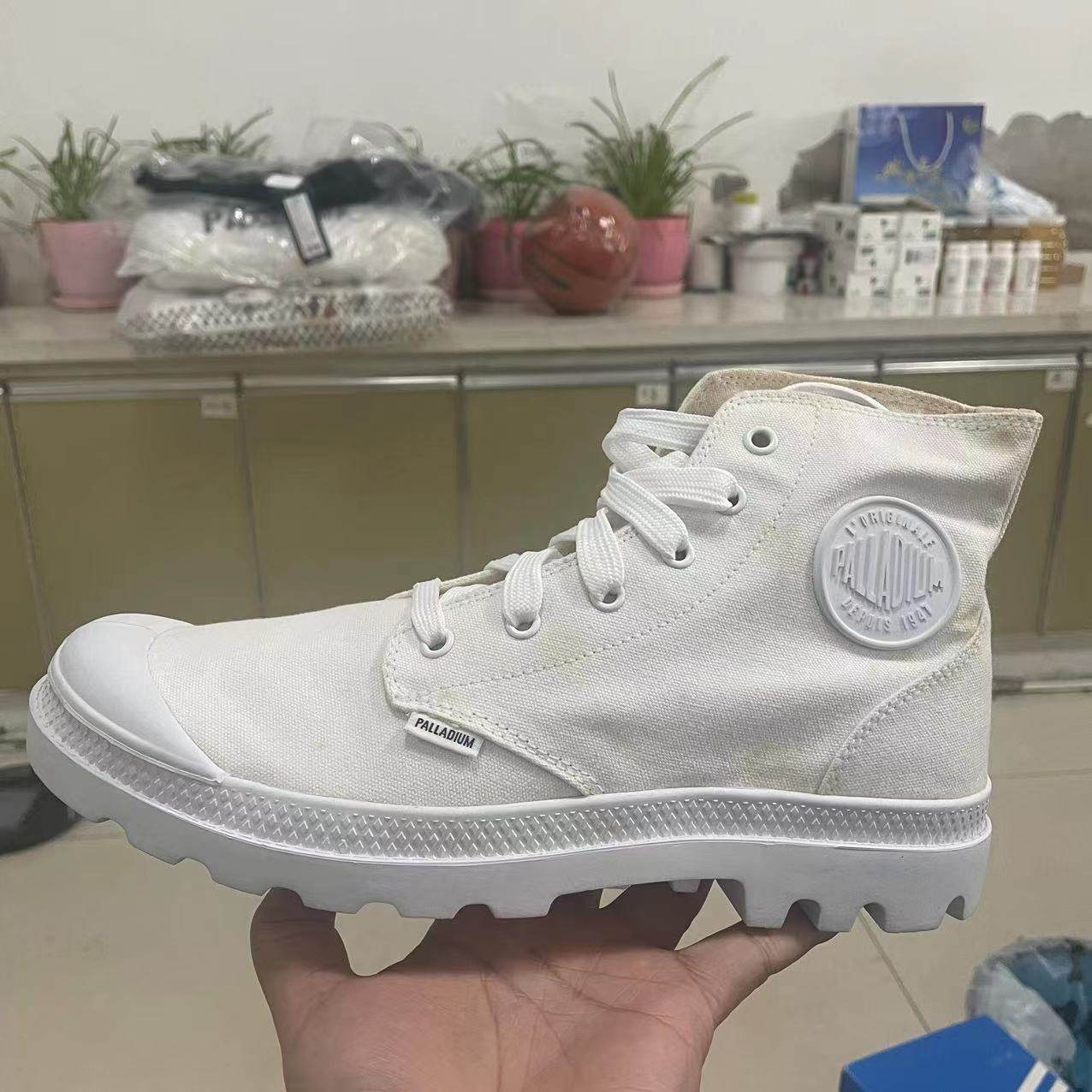 palladium男女情侣帕拉丁高帮帆布鞋72886-154-m 鞋上有黄点 瑕疵