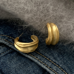 迷度S925银针圆弧耳环法式 复古气质耳钉时髦耳圈女不规则简约高级