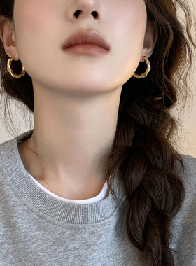 迷度925银针莫比乌斯耳环小众设计感个性耳钉时髦时尚C字锆石耳圈