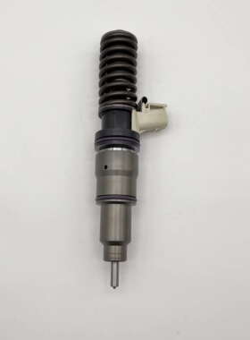 BEBE4C07001 00889481 889481约翰迪尔迪9330拖拉机柴油喷油嘴