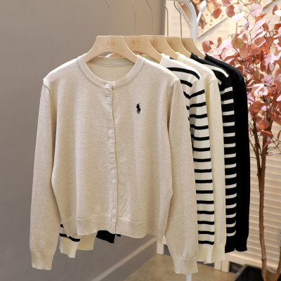 外搭小马刺绣短款春秋季长袖上衣