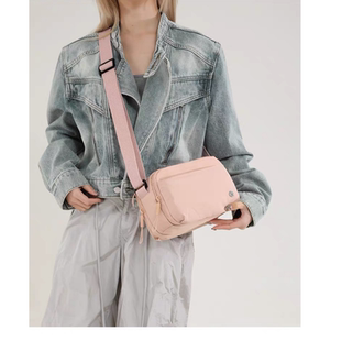 BSTO/佰斯图时尚百搭休闲多隔层大容量斜跨包简约潮流便携单肩包