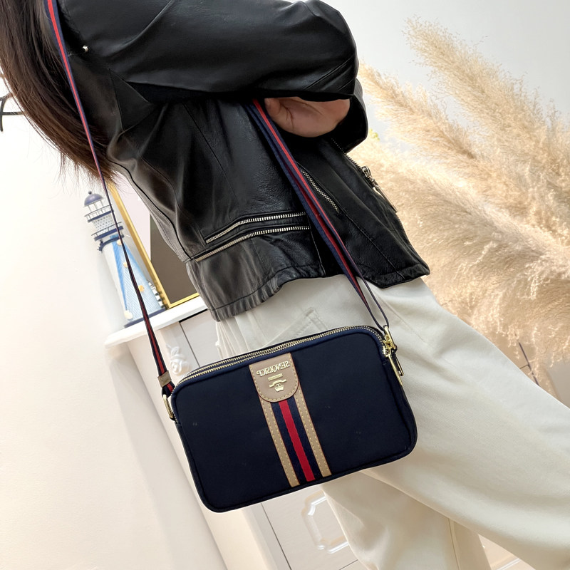 帆布包包女2023新款尼龙单肩女包妈妈小包牛津布包春季斜挎包超轻