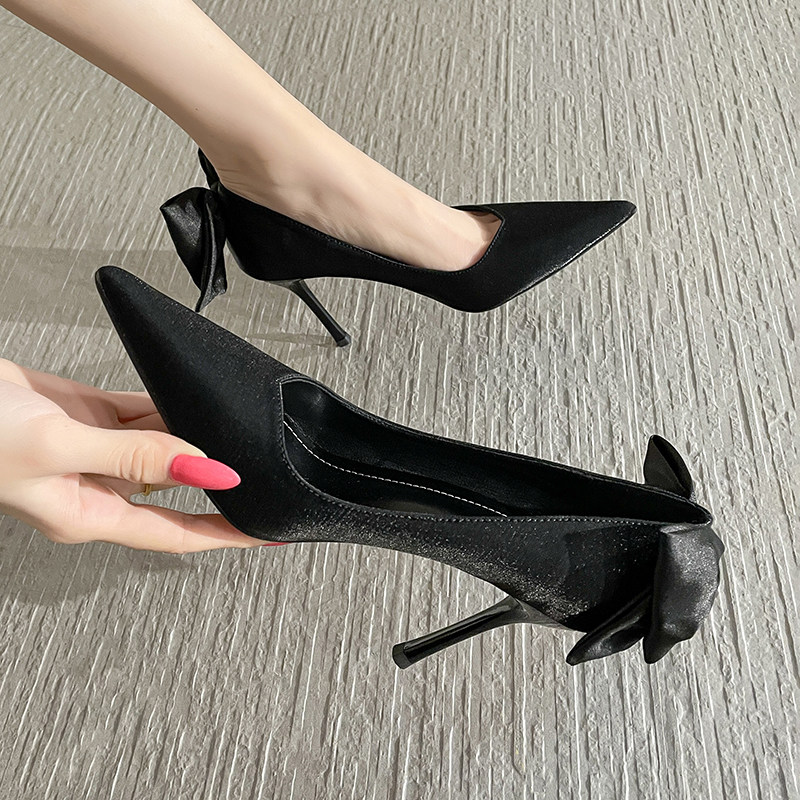 黑色高跟鞋女细跟2026年新款尖头洋气设计感小众气质蝴蝶结单鞋春