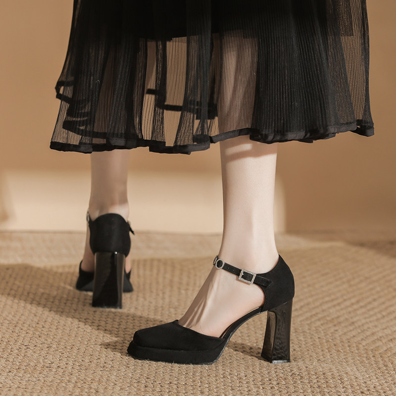 黑色绒面防水台高跟鞋女粗跟夏季新款法式绝美一字扣带包头凉鞋女