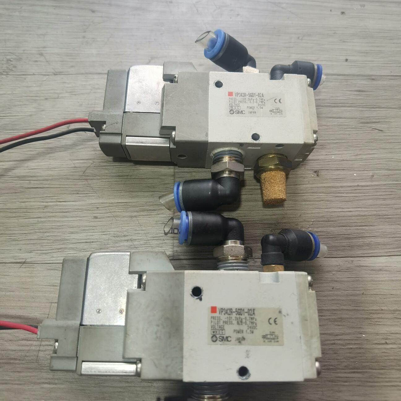 日本电磁阀VP342R-5GD1-02A实物拍摄 成色