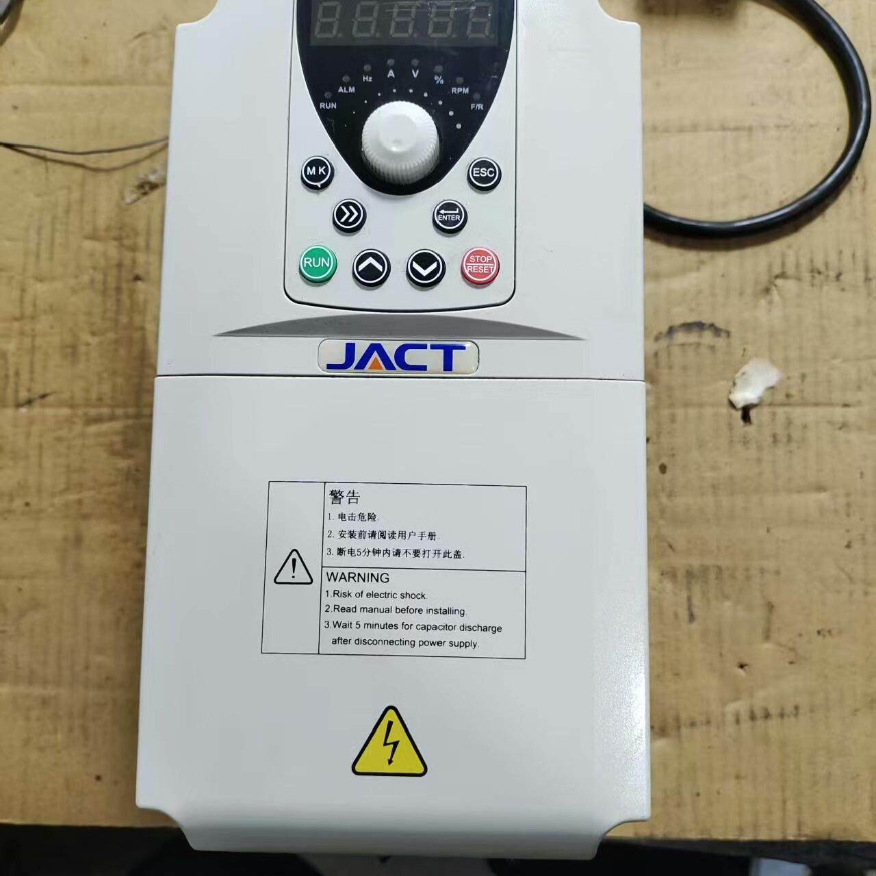 艾克特变频器AT500-T3-4R0G/5R5PB 4KW