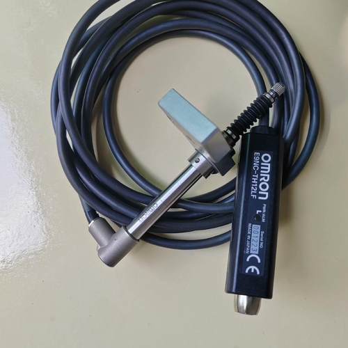 E9NC-TH12LF 光电传感器  功